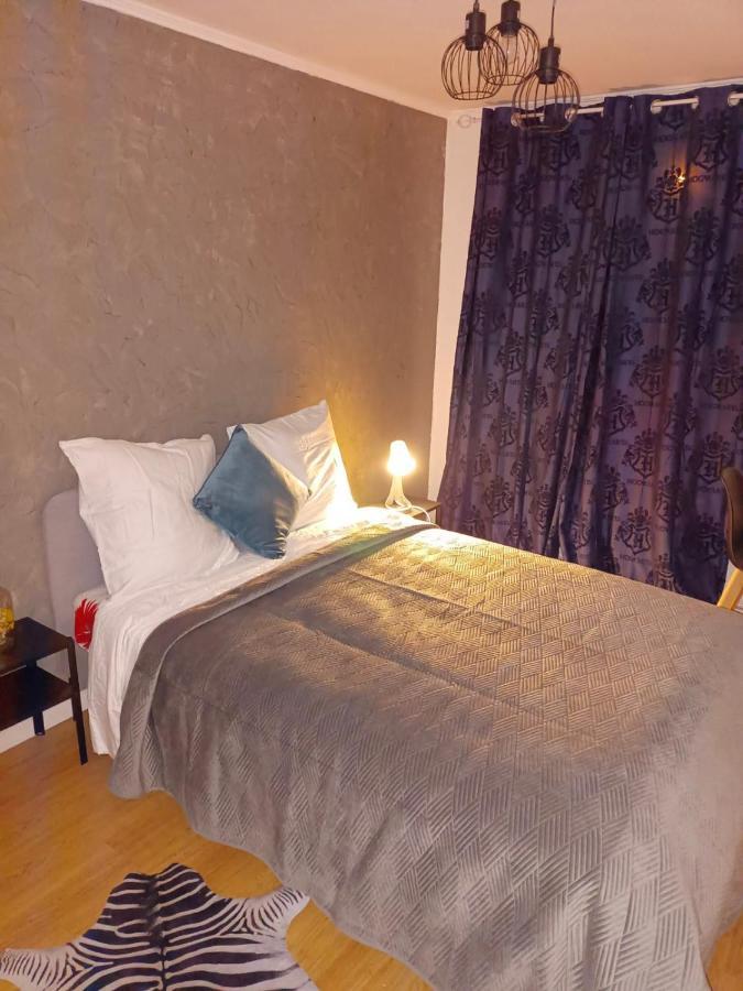 Chambre Moon Ray Proche Paris Stains Exterior foto