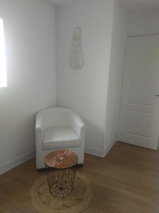 Chambre Moon Ray Proche Paris Stains Exterior foto